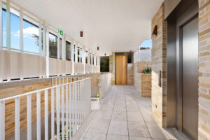 FoamcrestAve_Newport-13-scaled