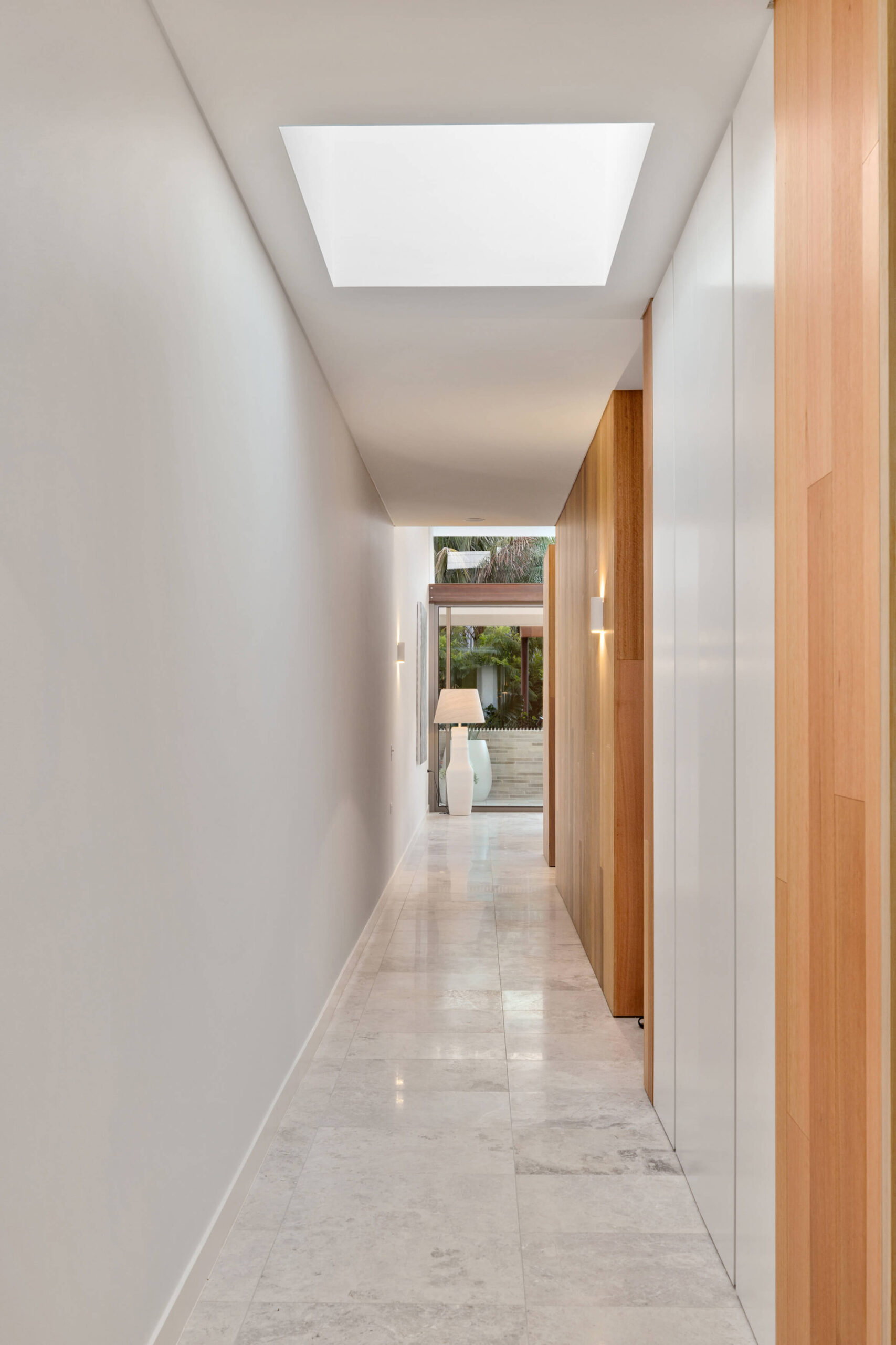 FoamcrestAve_Newport-16-scaled