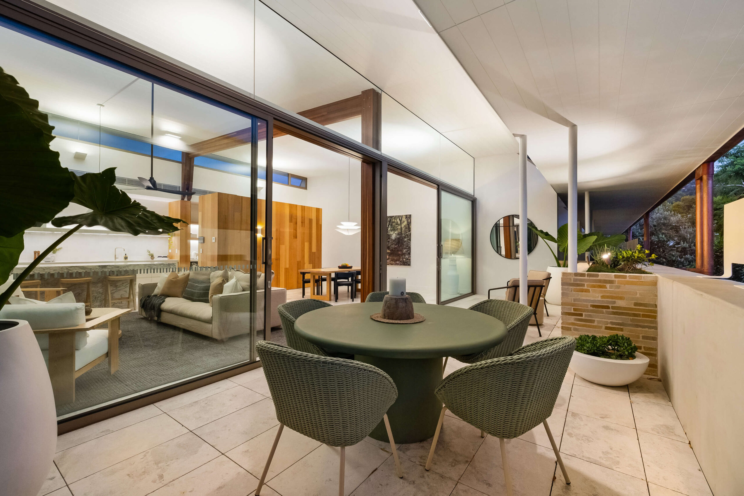 FoamcrestAve_Newport-2-scaled