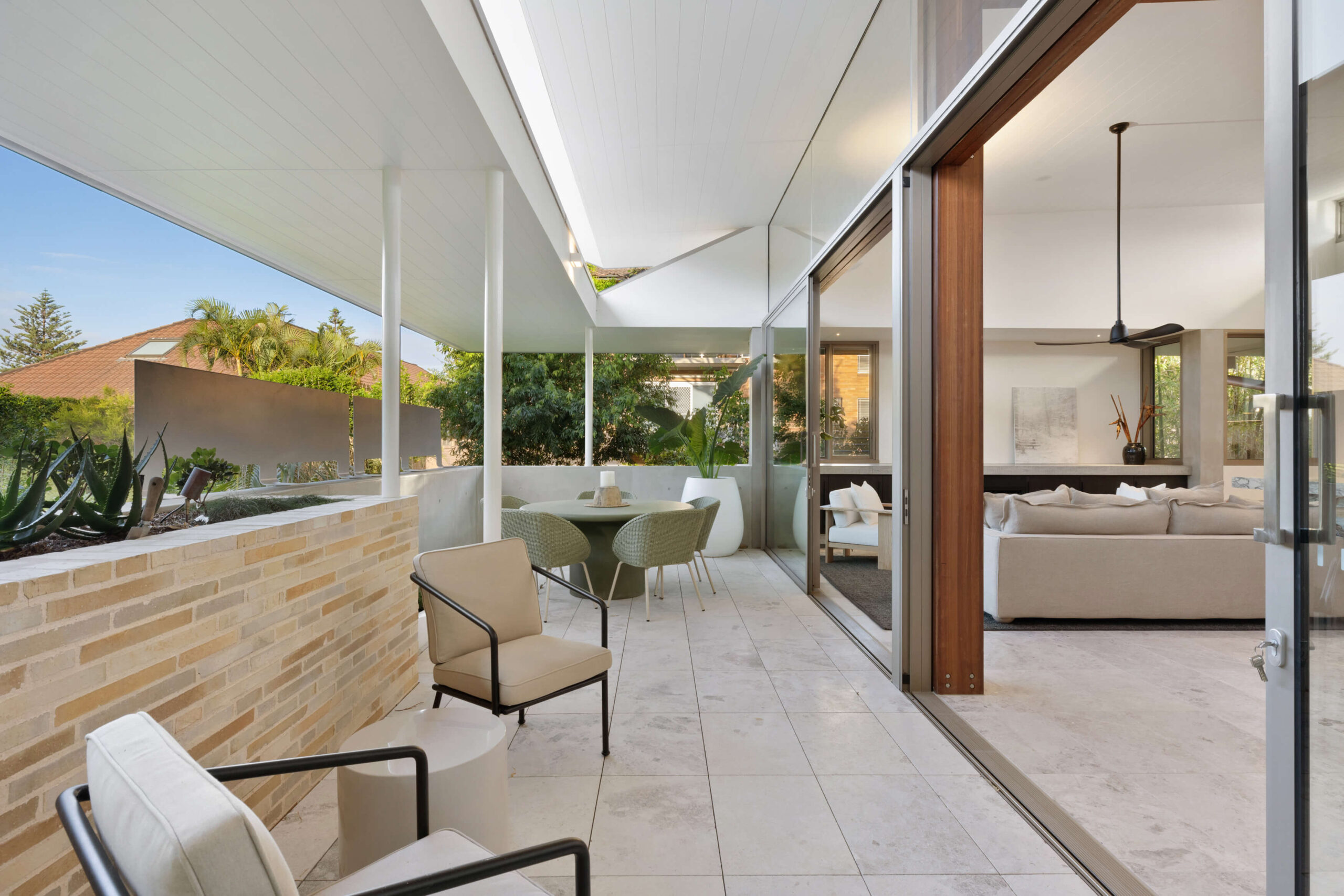 FoamcrestAve_Newport-7-scaled